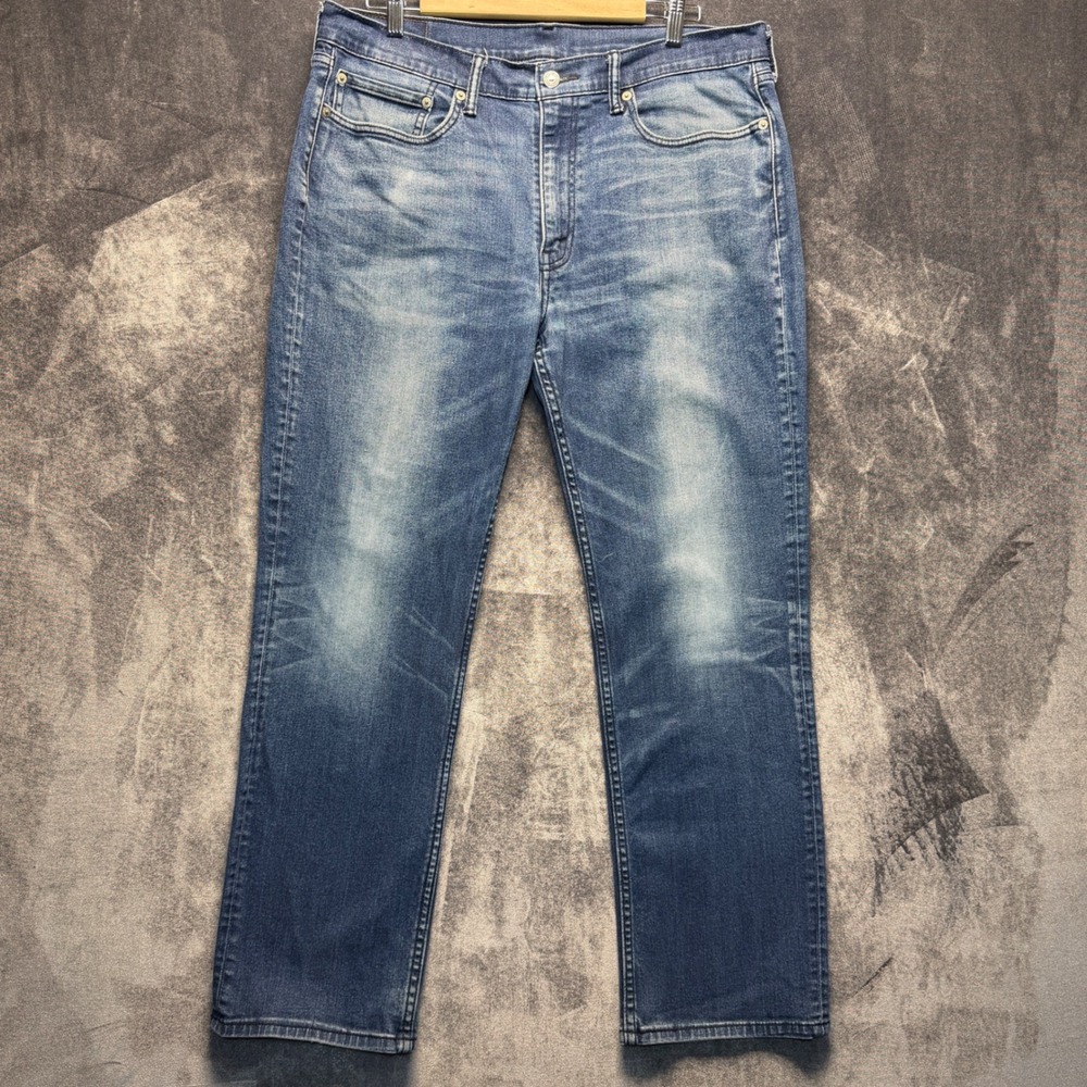 Levi's Jeans Mens 36x30 Blue Denim 514 Straight Mid Rise Medium Wash Workwear
